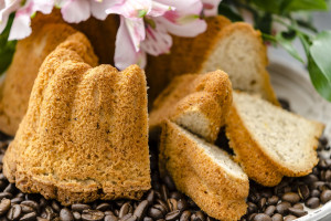 Chiffon Cake vs Sponge Cake : Memahami Perbedaan dan Keunikan Kedua Kue
