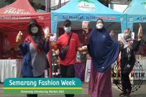 Heboh!! Video Viral Semarang Fashion Week Digelar di Acara Semarang Introducing Market 2022