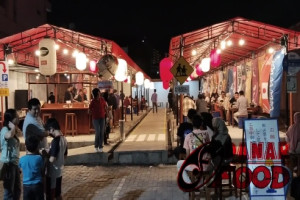 Warunk Sushi Semarang : Meriahnya Pengalaman Jajan Japanese Food ala Tenda Kaki Lima