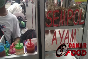 Sempol Semarang : Menggoda Lidah dengan Kelezatan Sempolan Ayam yang Tak Pernah Sepi Pelanggan