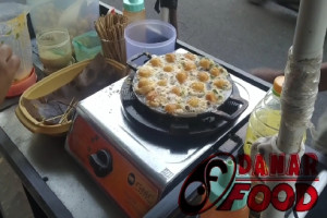 Pentol Korea : Sensasi Kuliner Jajanan Jaman SD yang Menggoda di Semarang