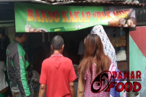 Bakso Kakap Pak Min Peterongan : Menikmati Kelezatan Tradisi Sejak 1976 di Semarang