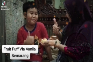 Fruit Puff Mini Vla Vanila : Kelezatan Mini Pastry Buah Khas Semarang dengan Harga Termurah