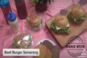 Beef Burger Semarang : Pilihan Lezat Enak Murah dan Sehat untuk Bekal Sekolah Anak