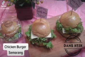 Chicken Burger Semarang yang Empuk dan Lezat : Camilan Anak yang Menggugah Selera dengan Harga Termurah