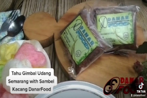 Sajian Lezat Tahu Gimbal Udang Semarang dengan Sambal Kacang DanarFood : Nikmatnya Sensasi Kuliner Khas Semarang