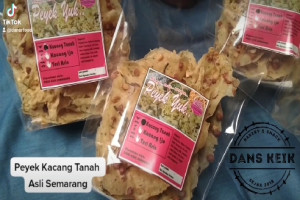 Peyek Kacang Tanah Semarang : Lezatnya Tradisi Khas Jawa Tengah yang Cocok Disantap dengan Nasi Pecel