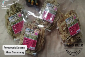 Rempeyek Kacang Semarang : Kelezatan Tradisional dengan Kualitas Premium Dijamin Bikin Susah Berhenti Ngemil