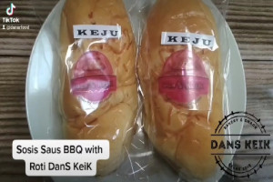 Sosis Saus BBQ Sederhana Bikin Nafsu Sang Buah Hati Bertambah with Roti DanS KeiK