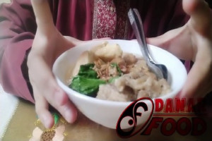 Momen Bersejarah Open House Idul Fitri 2023 di Danar Food and KeiK Semarang : Open House Idul Fitri 2023 dengan Lontong Bakso Sapi Iga Paling Enak Lezat di Semarang