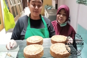 Baking and Cooking Class Semarang : Cheesecake Semarang Enak dan Mudah ala Kafe