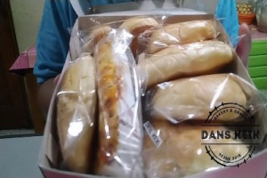 Roti Tonjokan Semarang : Roti Manis Aneka Rasa Camilan Enak dan Murah yang Menggoda Selera untuk Sarapan Keluarga
