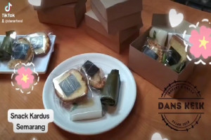 Snack Kardus Semarang Murah Meriah Enak yang Cocok untuk Menemani Acara Malam Tirakatan 17 Agustus