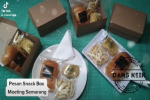 Pesan Snack Box untuk Acara Meeting Kantor di Semarang yang Enak Lezat dan Halal