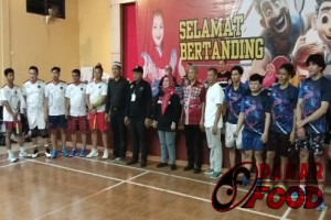 Turnamen Bulu Tangkis Lik Wardi Cup 2024 : Memeriahkan HUT RI ke-79 di Kelurahan Candi
