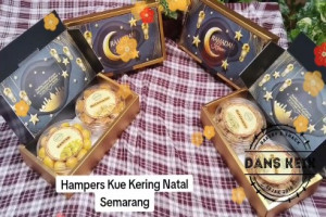 Hampers Natal dengan Sentuhan Kue Kering : Mempersembahkan Kehangatan Natal dalam Setiap Gigitannya