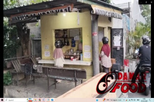 Warung Es Mbah Yadi : Legenda Soda Gembira Sejak 1979 di Semarang