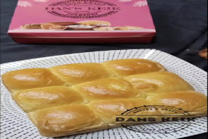 Mencari Roti Kasur Terdekat? DanS KeiK Semarang Solusinya!