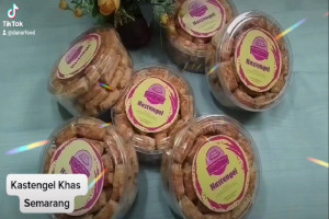 Cookies Kastengel Keju Premium Semarang Gurih Lembut Lezat Buat Ketagihan : Kastengel Khas Semarang