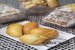 Hampers Roti Mungil Ulang Tahun Kekinian yang Lagi Viral Semarang Lembut Fluffy dan Bikin Ketagihan!