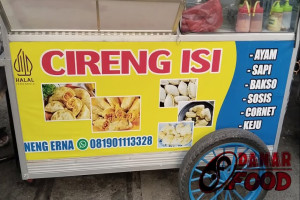 Nemu Cireng Isi Neng Erna : Jajanan Viral di Depan Java Mall Semarang