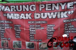 Rekomendasi Kuliner Malam di Semarang : Penyetan Mbak Duwik, Surganya Penyetan Murah dan Enak!