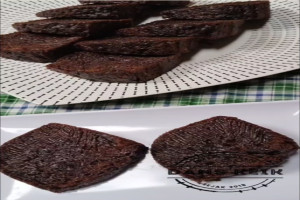 Mengenal "Kue / Bolu" Sarang Semut : Camilan Khas Bugis dengan Rasa Karamel yang Unik dan Legendaris