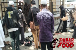 Wisata Religi : Ziarah Makam Habib Ahmad bin Abdullah bin Thalib Al-Atthas di Sapuro Pekalongan