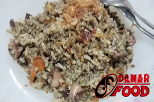 Resep dan Cara Membuat Nasi Goreng Cumi Hitam : Hidangan Enak Lezat Unik untuk Ide Jualan di Semarang