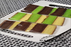Mengenal Bolu dan Kue Lapis Tradisional Indonesia : Bolu Mandarin, Lapis Surabaya, dan Lapis Malang