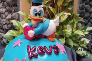 Mille Crepes Birthday Cake Viral Populer Semarang : Kue Ulang Tahun Modern yang Lembut Berlapis