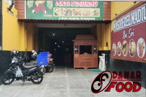 Menikmati Soto Ayam Kembar dan Nasi Pecel Bu Sri : Surga Kuliner Legendaris Khas Jawa di Semarang