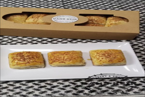 Kue Pisang Bolen Dans Keik Bakery : Camilan Khas Bandung yang Semakin Populer di Semarang