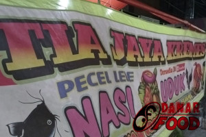 Penyetan Super Kremes “Tia Jaya Kremes” : Kuliner Malam Murah Enak Legendaris Viral Favorit Semarang