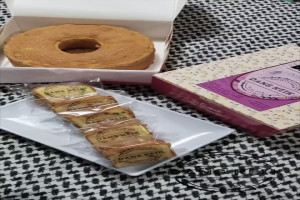 Agen Reseller Toko Jual Cake | Bolu | Kue “Hajatan | Hantaran” Asli Khas Semarang Enak Murah Meriah