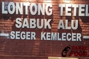 Lontong Tetel Khas Wonosobo, Kuliner Berkuah Santan Gurih dan Pedas Kemlecer dengan Segunung Tetelan