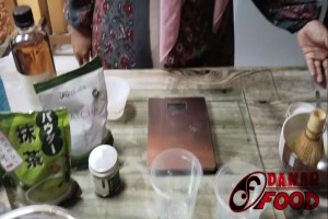Resep dan Cara Membuat Vanilla Matcha Latte Bold : Matcha Pekat dengan Rasa Vanila yang Wangi Lembut