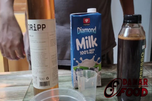 Resep dan Cara Membuat Vanilla Coffee Latte : Minuman Kopi Susu Aroma Vanila Creamy Nikmat Manis