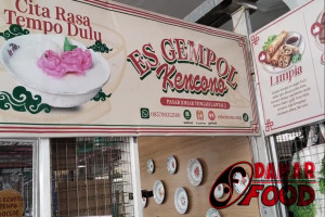 Es Gempol Kencono Legendaris Pasar Johar Semarang, Kuliner Jadul Penuh Nostalgia yang Menembus Waktu